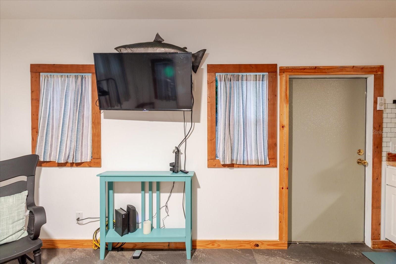 Image 17 of 94 For 9916 Gulf To Lake Highway