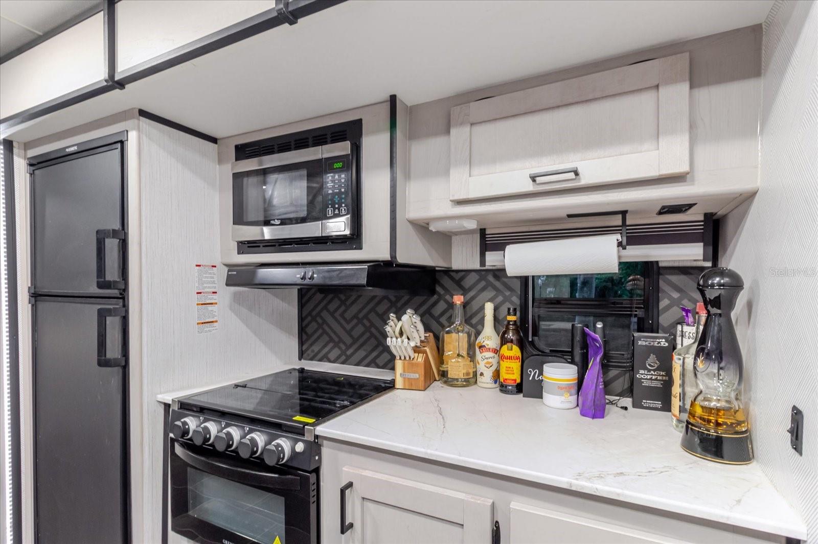 Image 37 of 94 For 9916 Gulf To Lake Highway