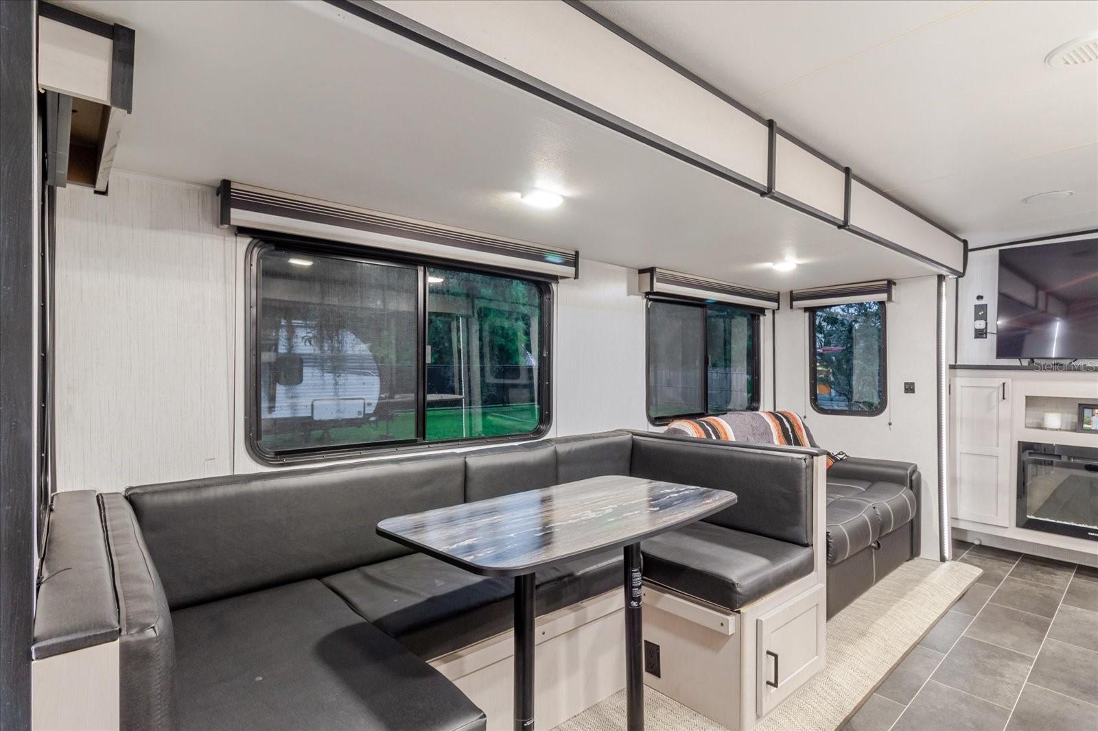 Image 45 of 94 For 9916 Gulf To Lake Highway