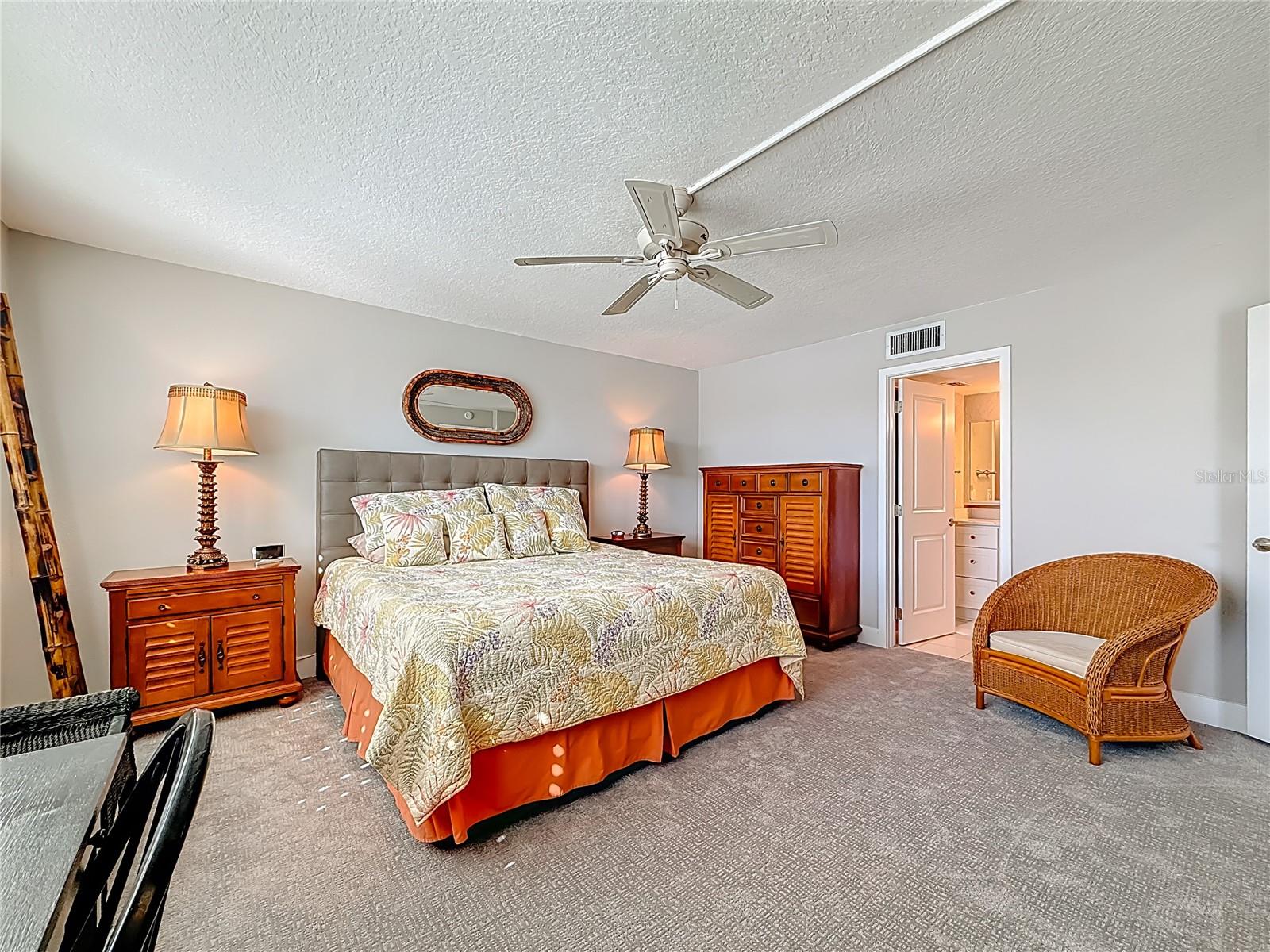 Image 18 of 65 For 7930 Sun Island Dr S 111