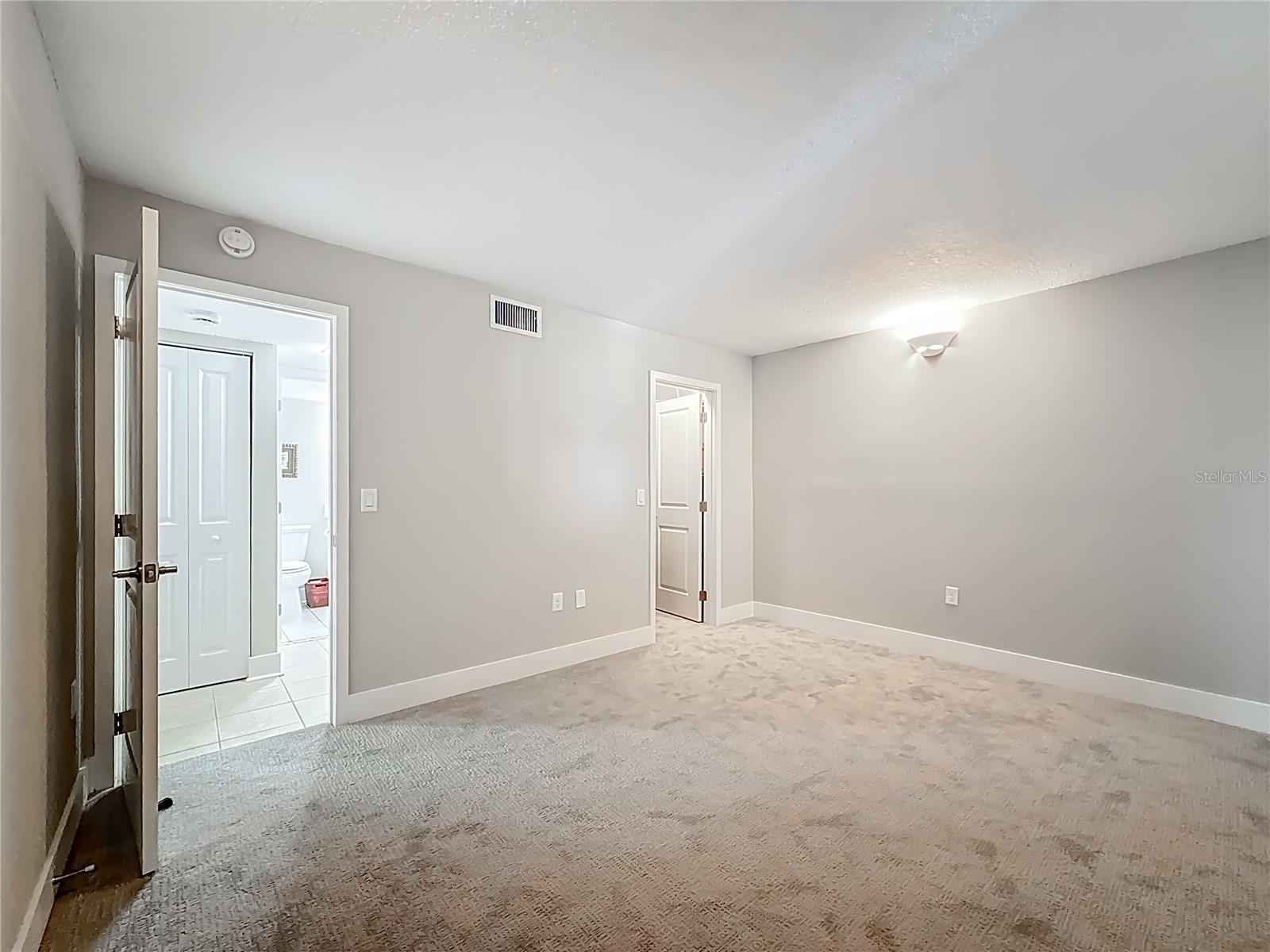 Image 28 of 65 For 7930 Sun Island Dr S 111