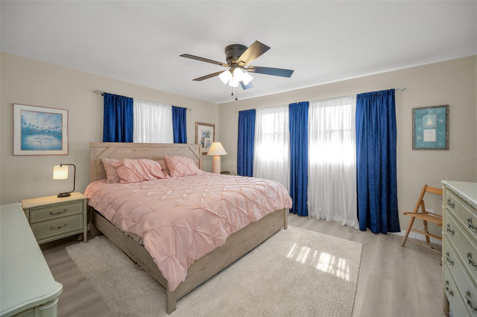 Image 30 of 54 For 100 20th Street