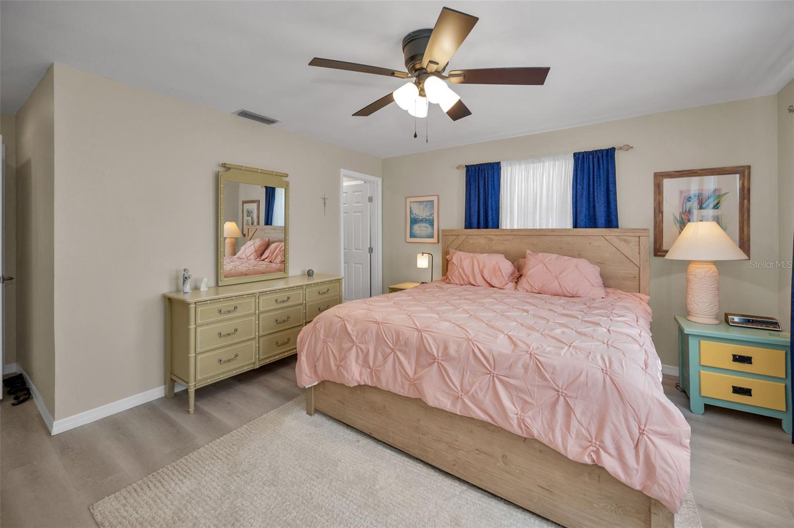 Image 31 of 54 For 100 20th Street