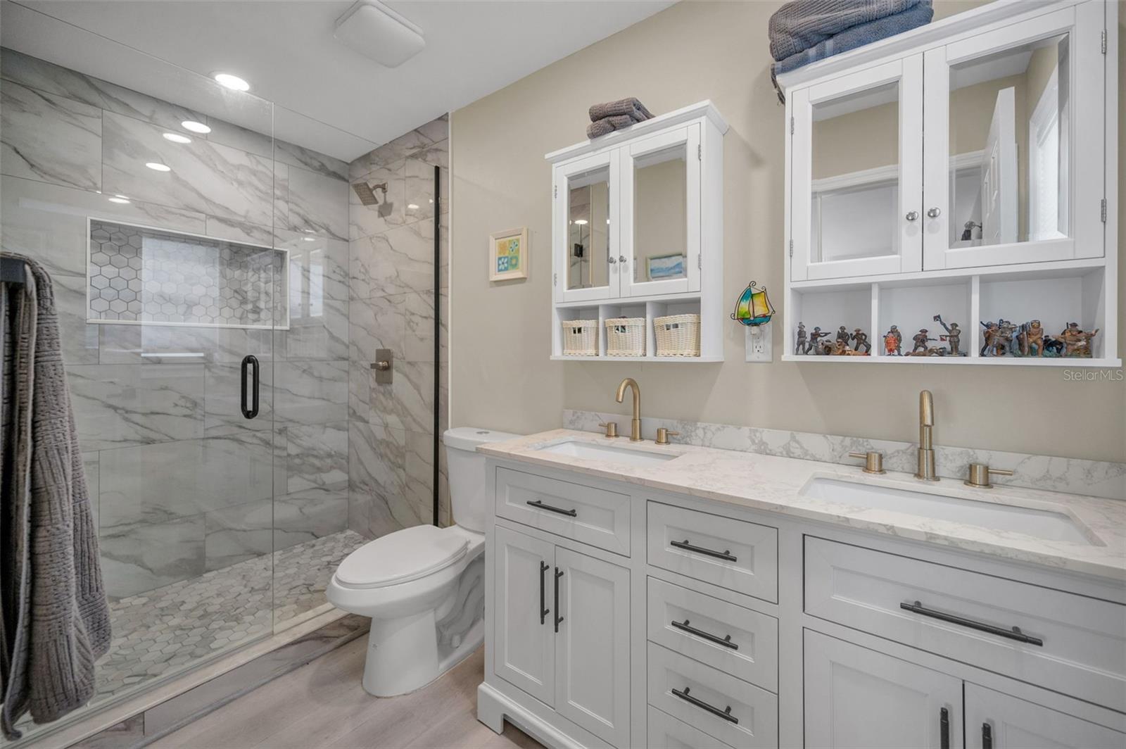 Image 32 of 54 For 100 20th Street