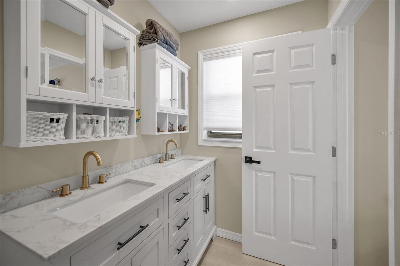 Image 33 of 54 For 100 20th Street