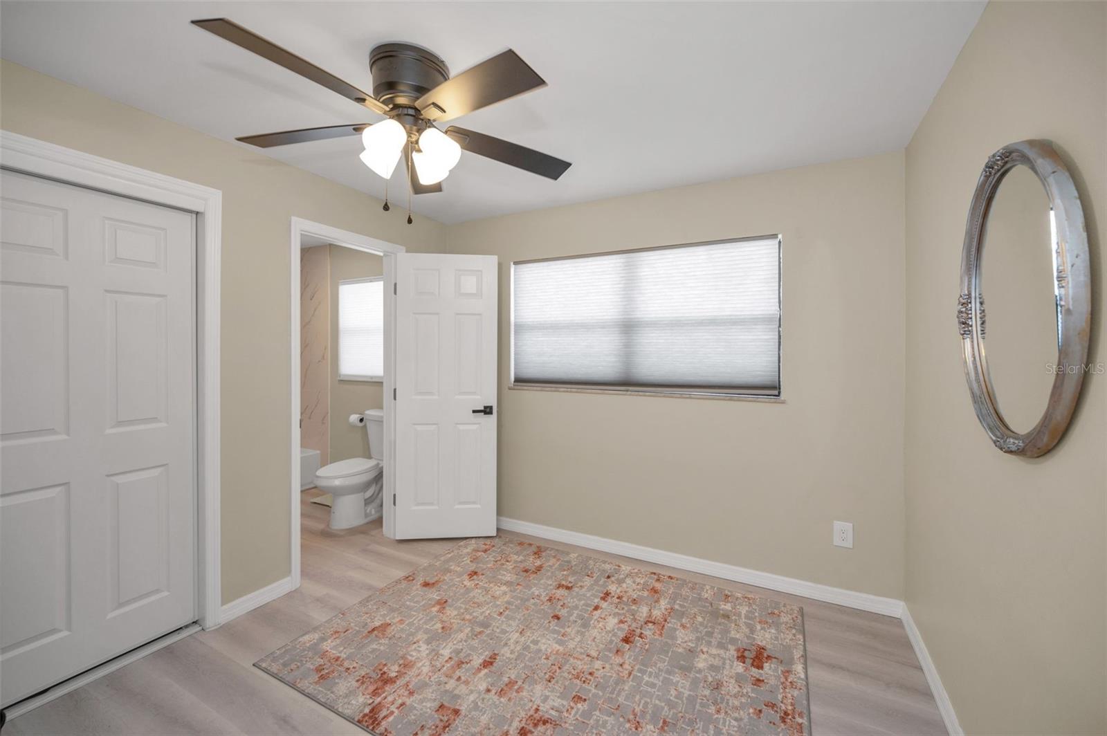 Image 37 of 54 For 100 20th Street