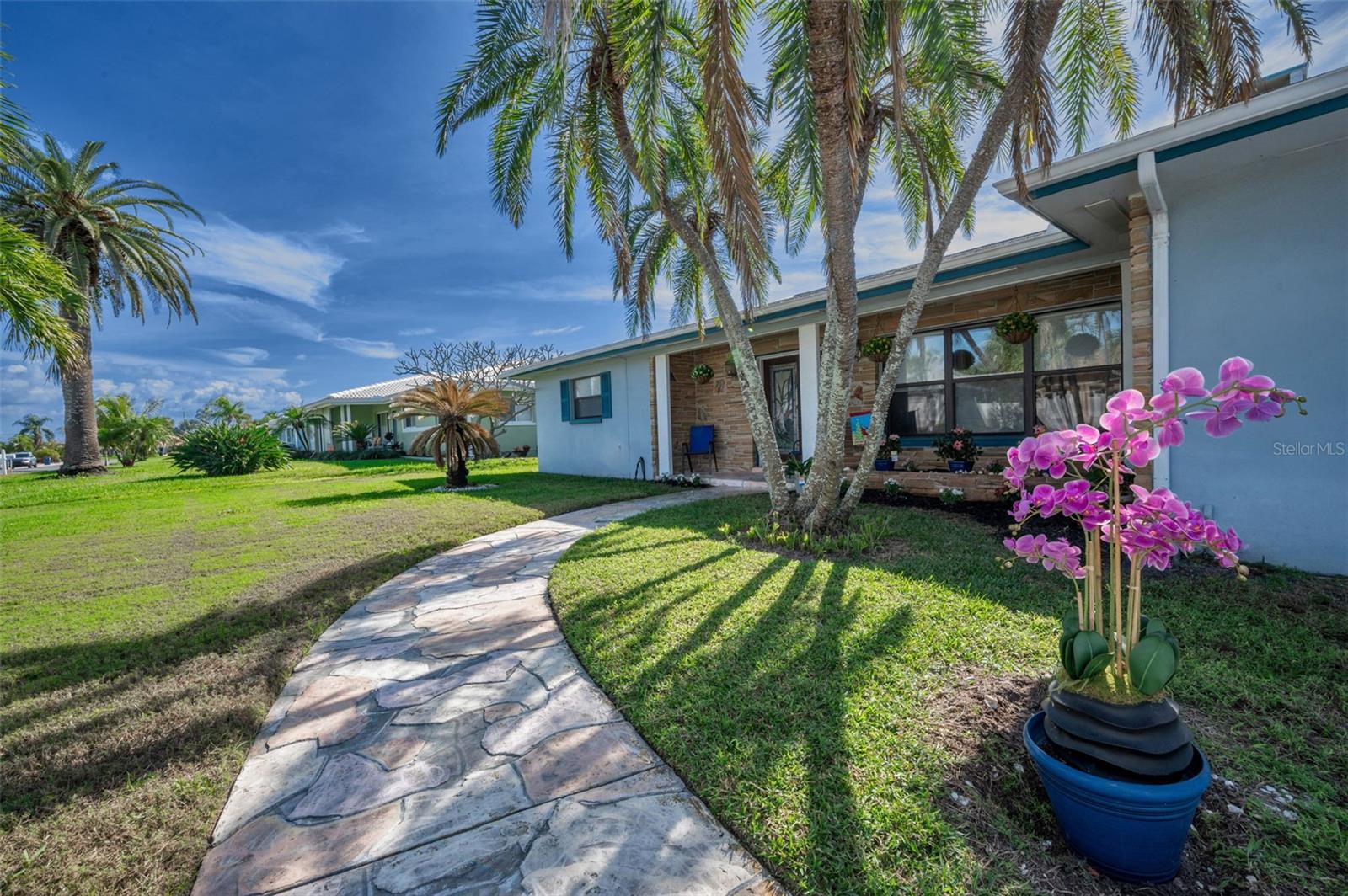 Image 7 of 54 For 100 20th Street