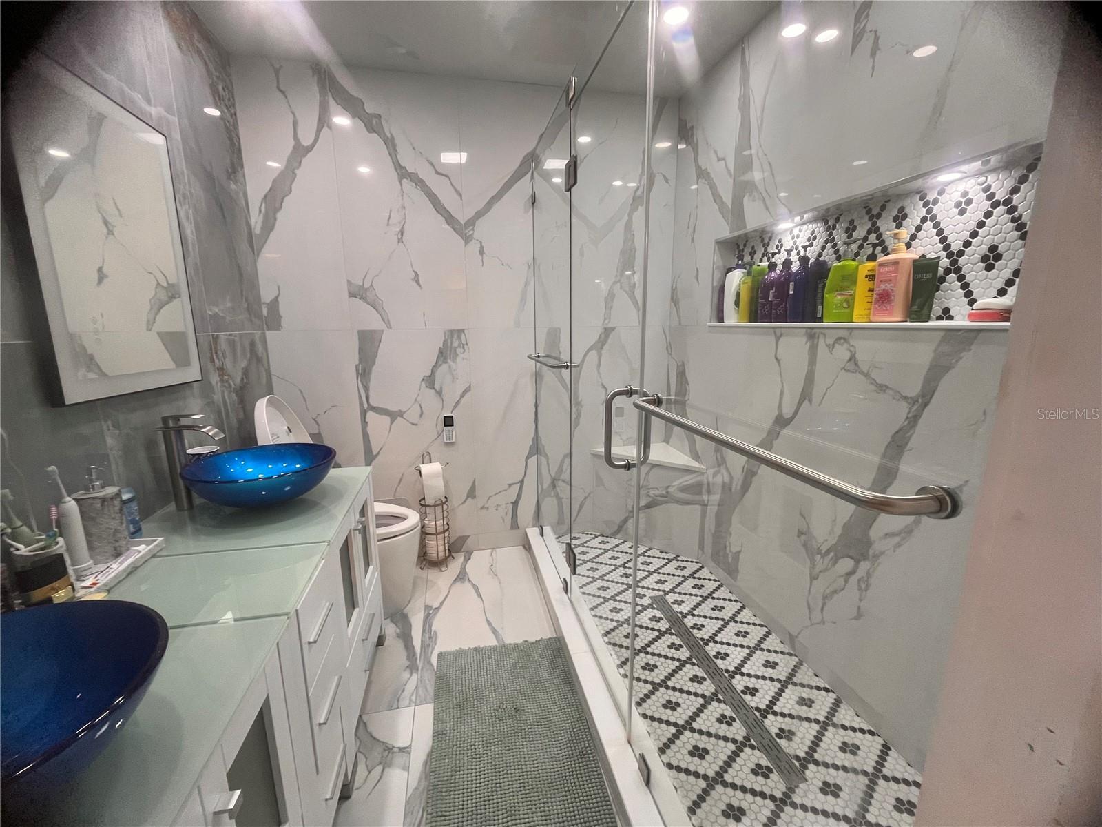 Image 10 of 23 For 3305 Aileen Street