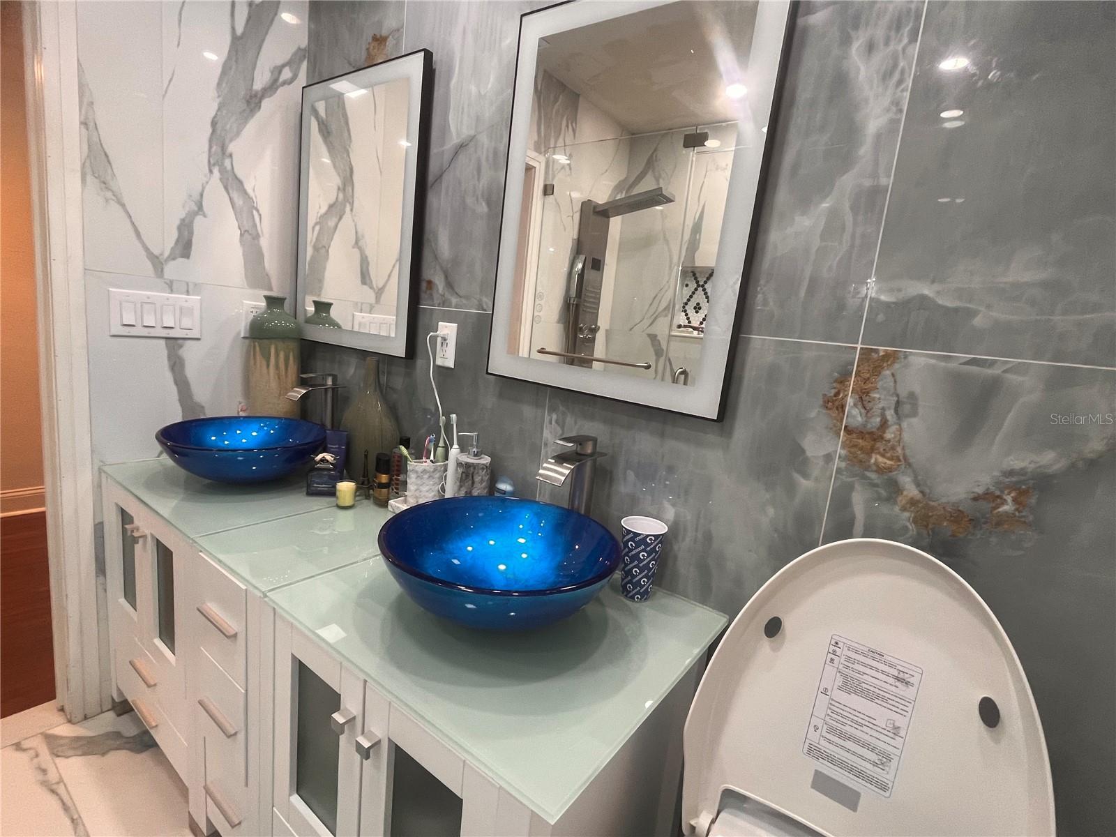 Image 11 of 23 For 3305 Aileen Street