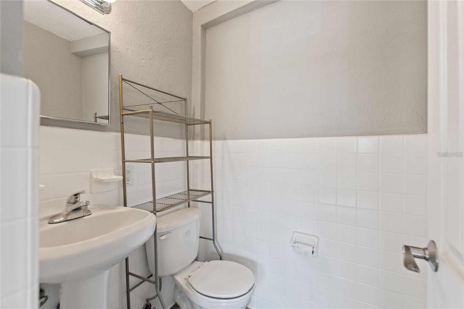 Image 17 of 32 For 3315 58th Avenue S 202