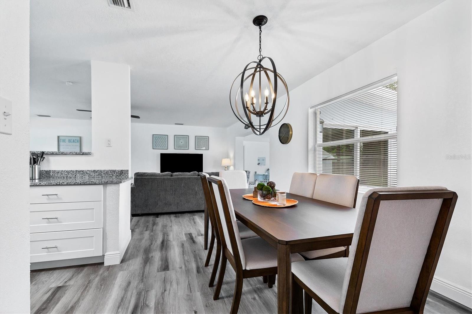 Image 13 of 38 For 1726 Southview Road