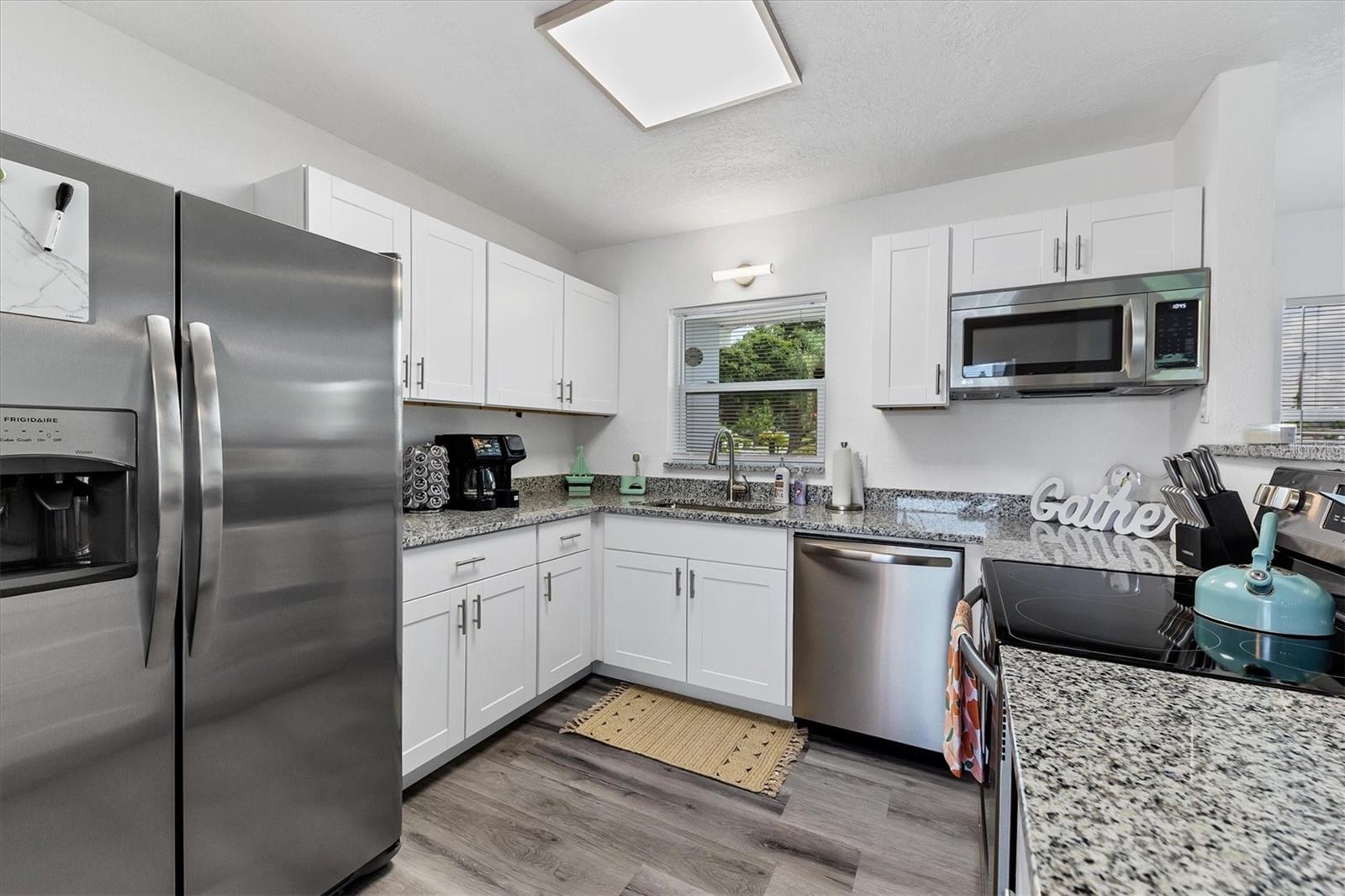 Image 15 of 38 For 1726 Southview Road