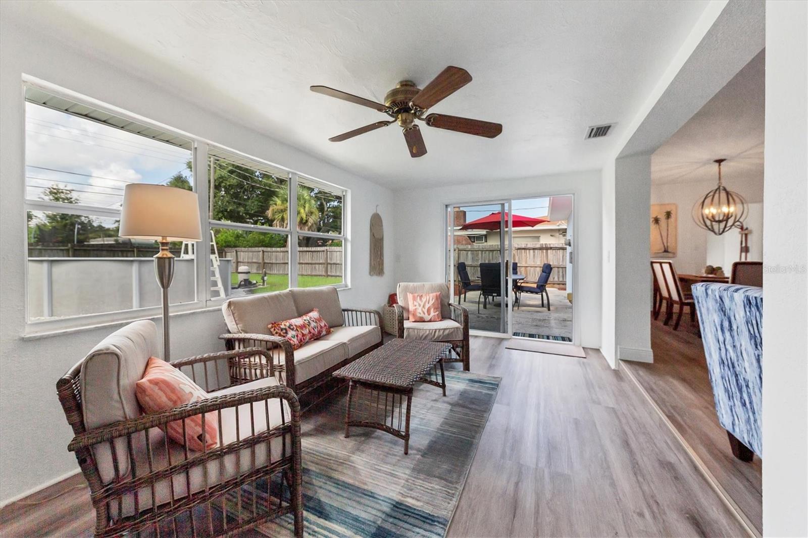 Image 21 of 38 For 1726 Southview Road