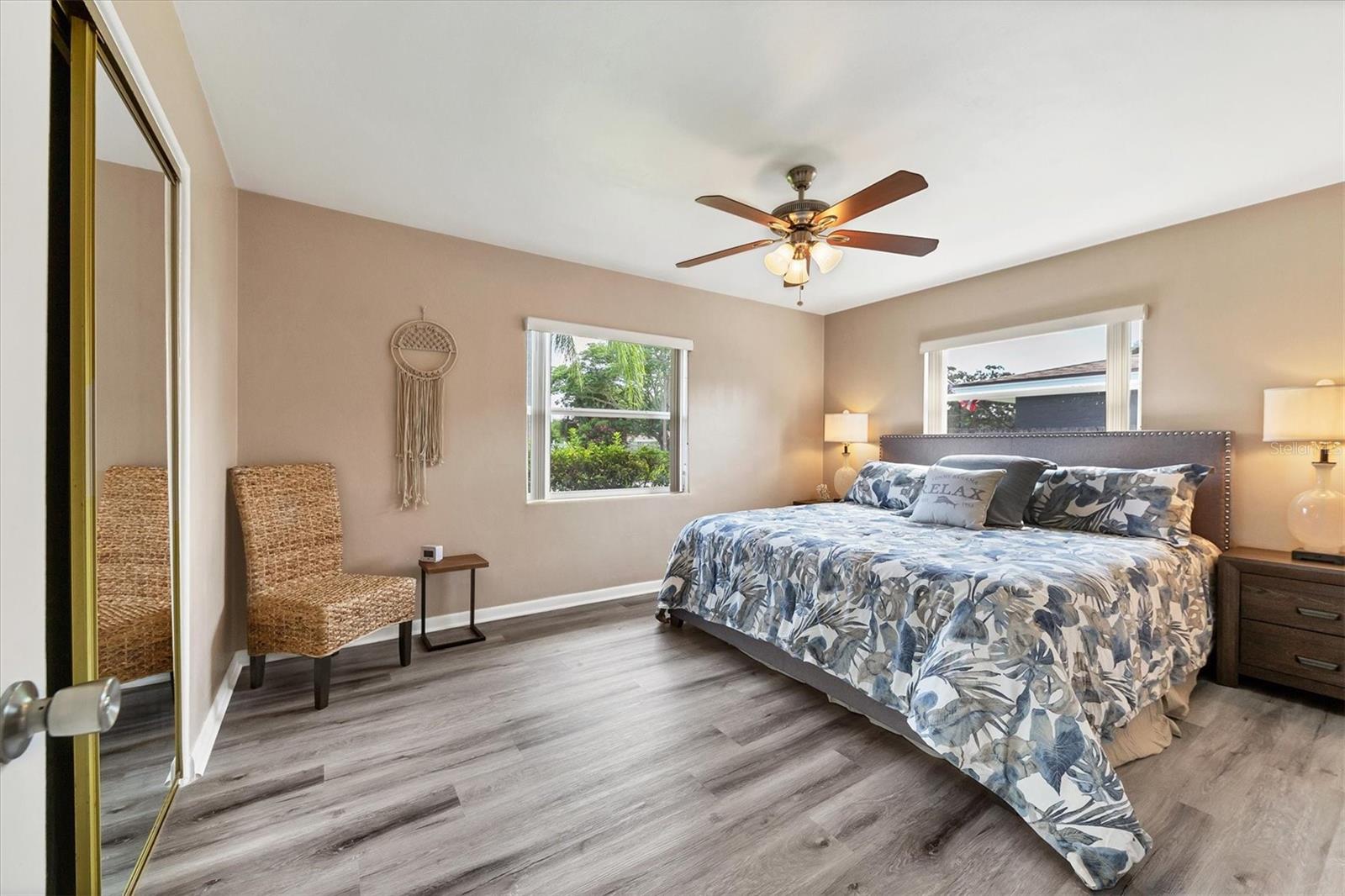 Image 22 of 38 For 1726 Southview Road