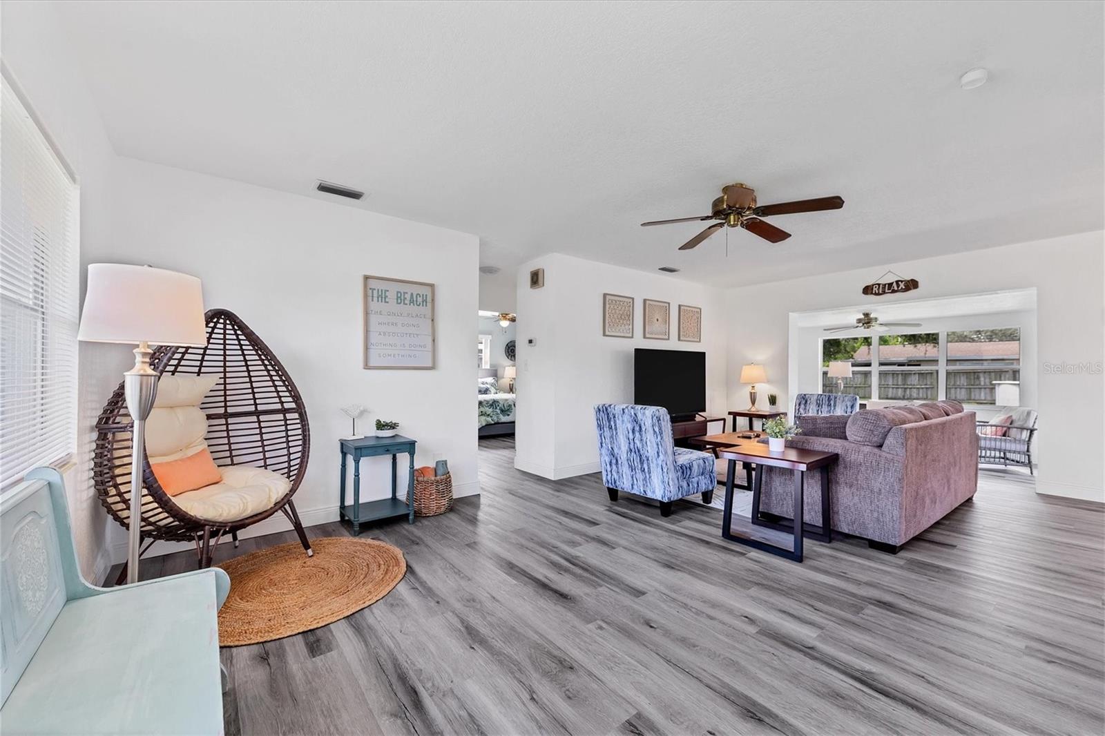 Image 6 of 38 For 1726 Southview Road