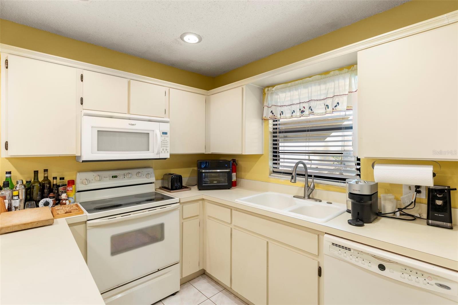 Image 10 of 28 For 12709 Tall Pine Drive