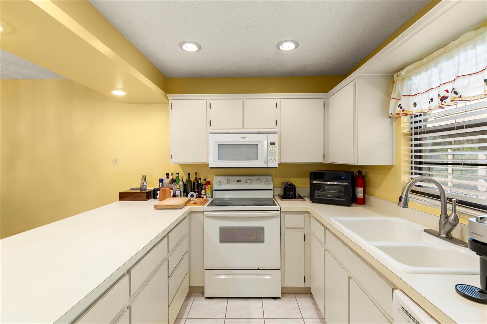 Image 11 of 28 For 12709 Tall Pine Drive