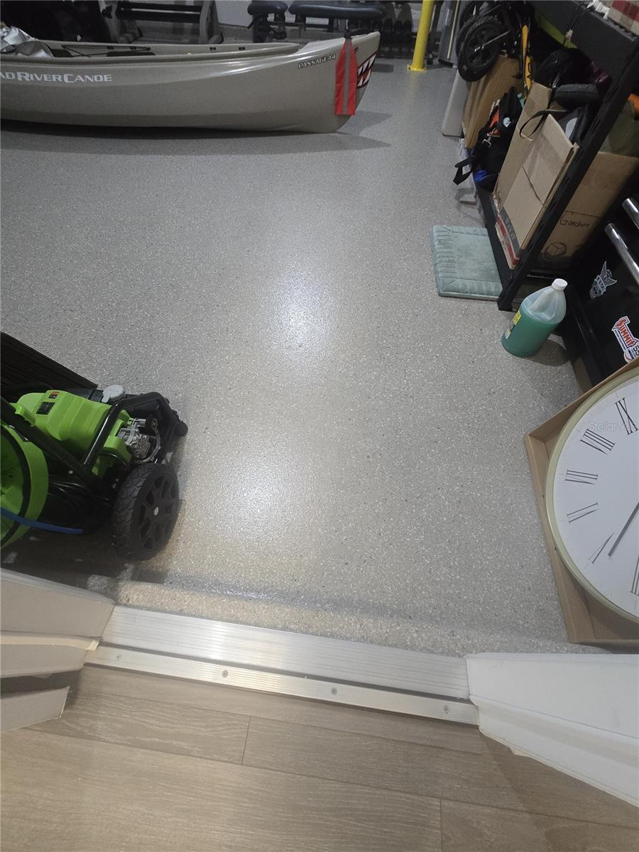 Image 20 of 92 For 8052 Greenway Avenue