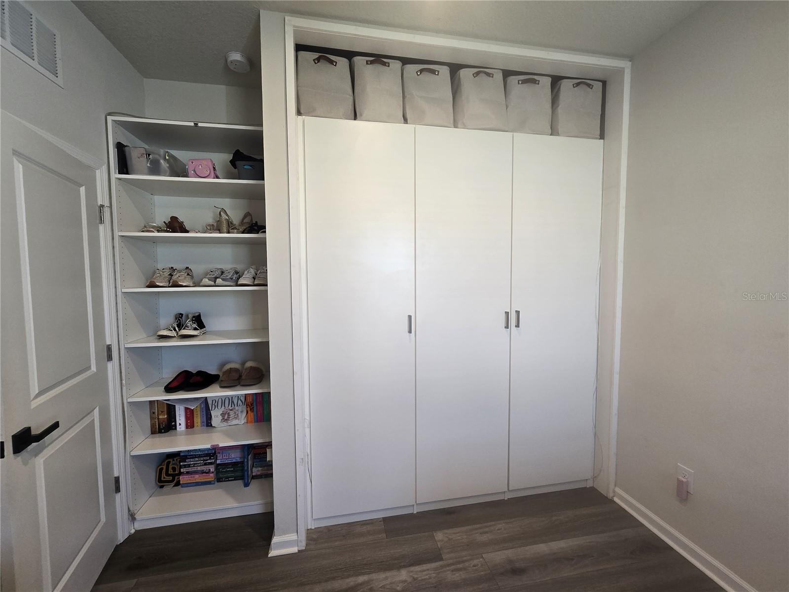 Image 22 of 92 For 8052 Greenway Avenue