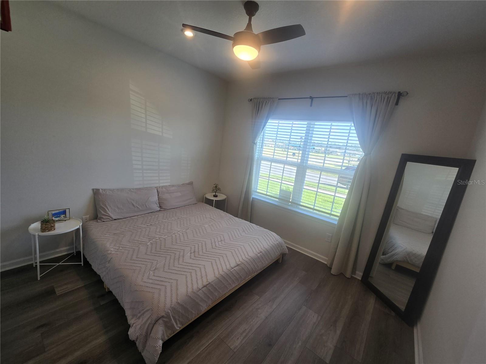 Image 25 of 92 For 8052 Greenway Avenue