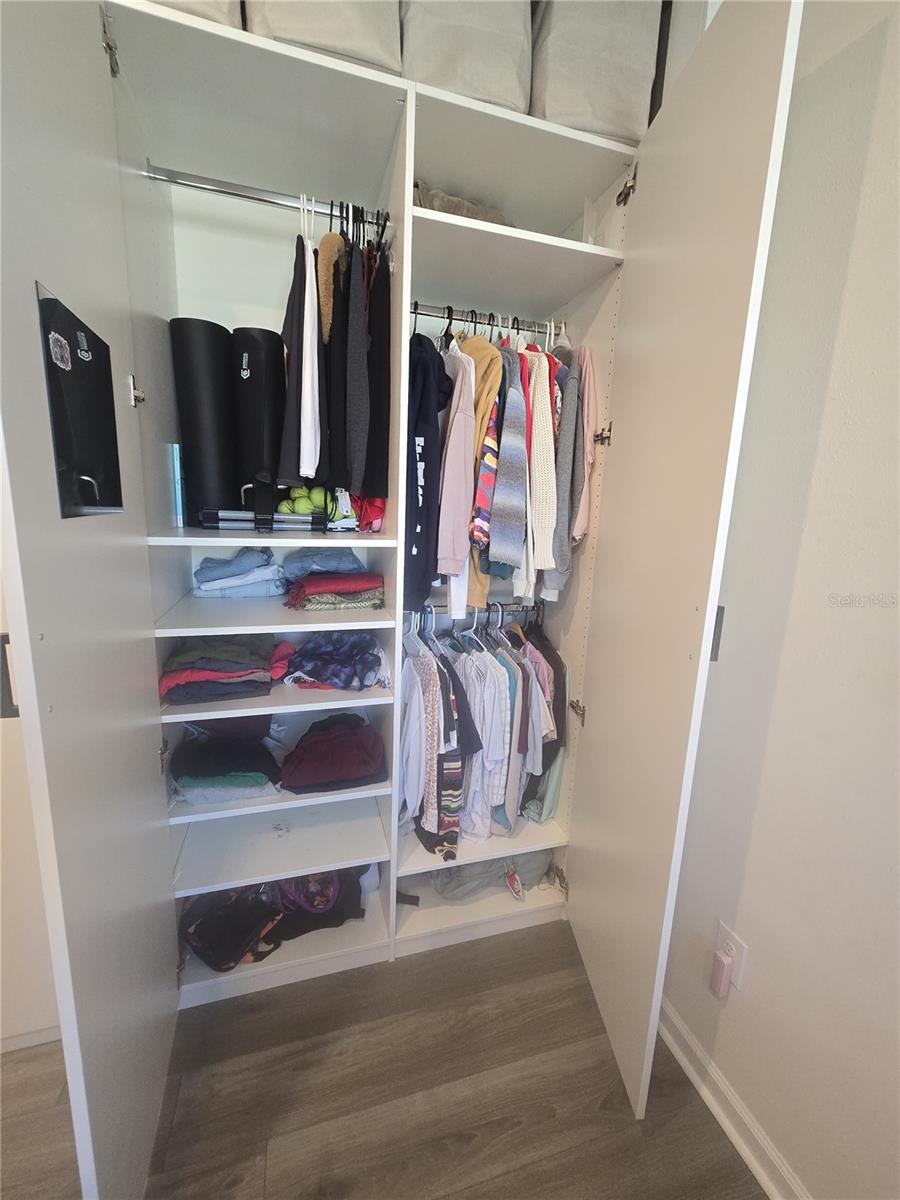 Image 62 of 92 For 8052 Greenway Avenue