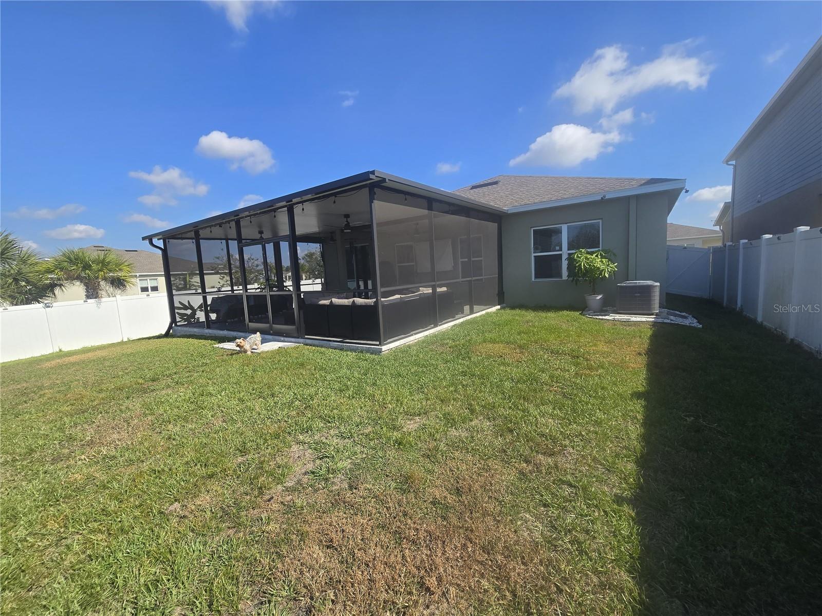 Image 79 of 92 For 8052 Greenway Avenue