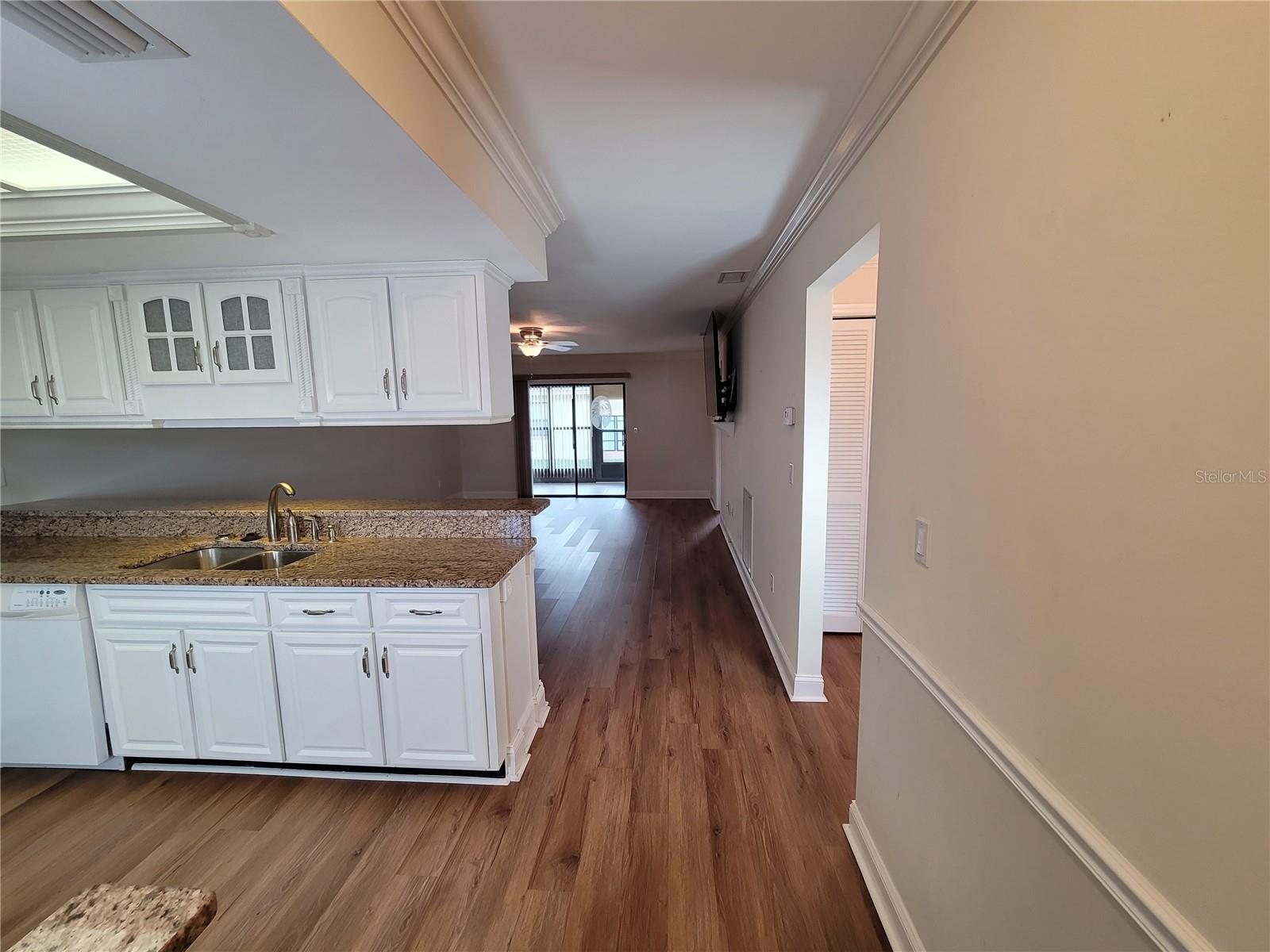 Image 3 of 23 For 6550 Teak Court