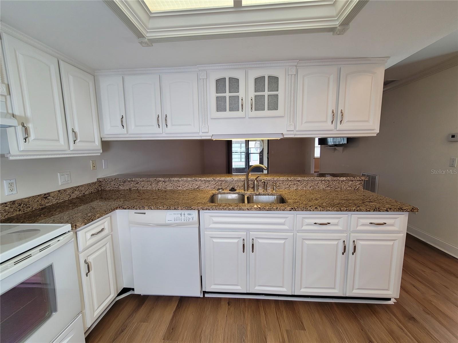 Image 7 of 23 For 6550 Teak Court