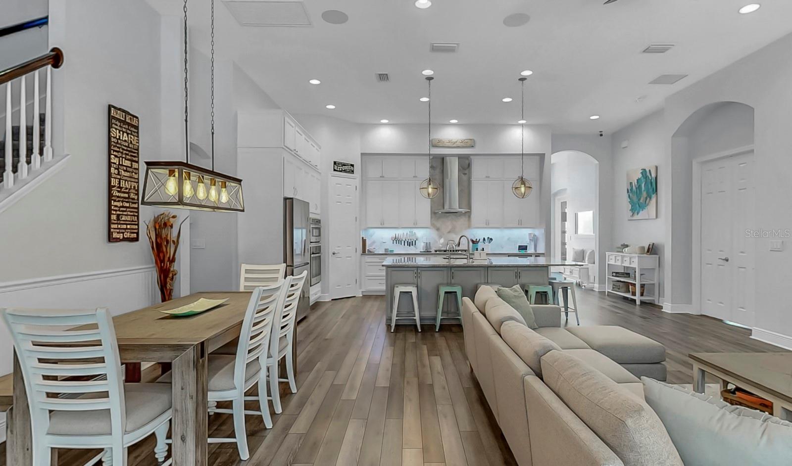 Image 10 of 64 For 7709 Paradiso Drive