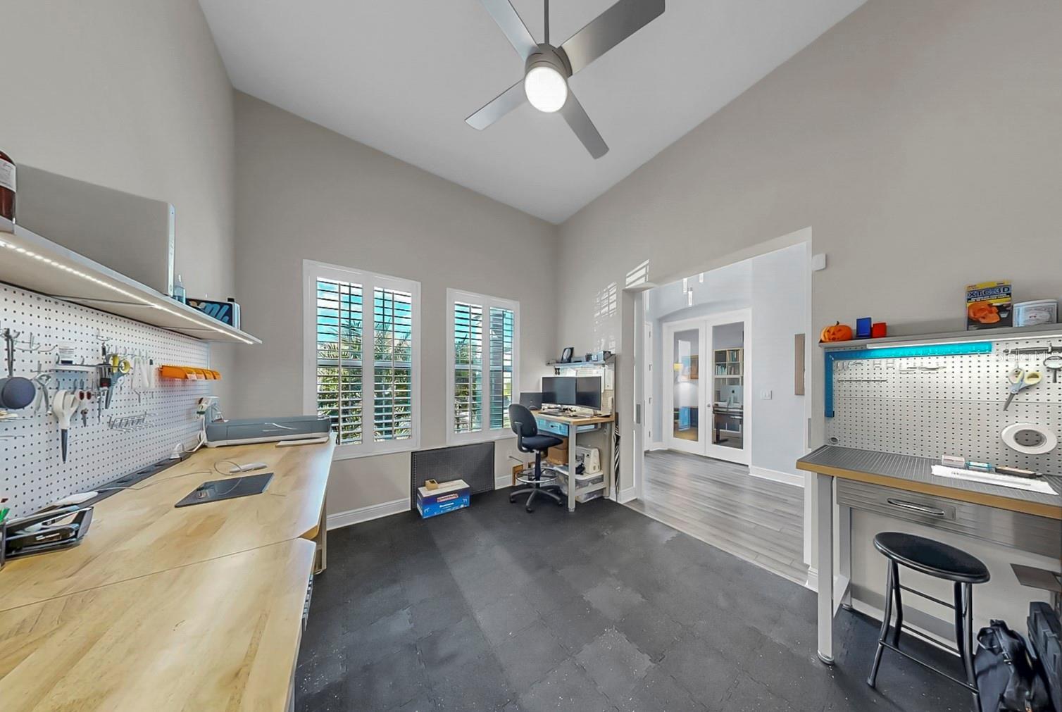 Image 32 of 64 For 7709 Paradiso Drive