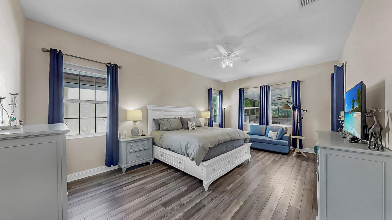 Image 40 of 64 For 7709 Paradiso Drive