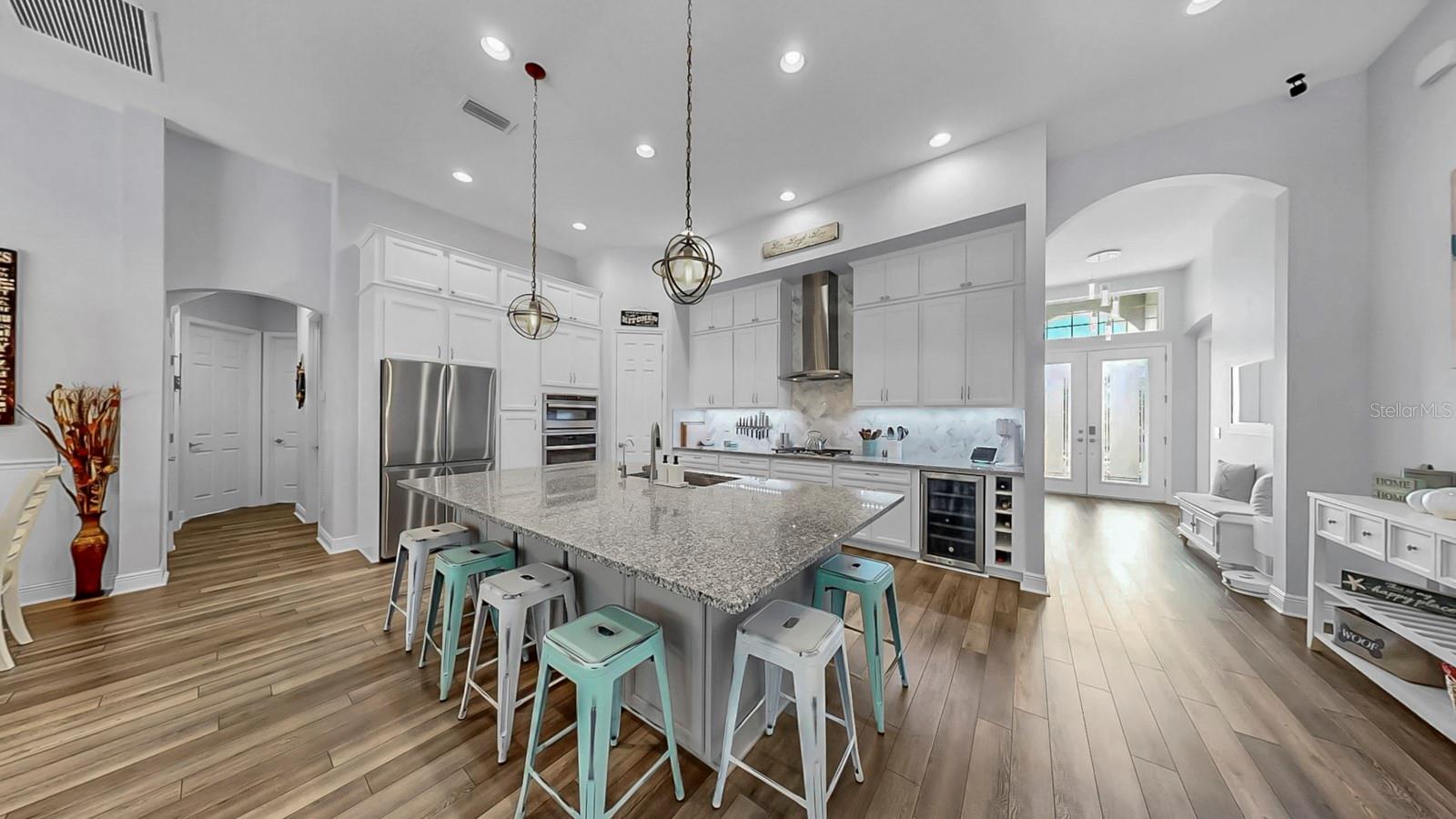 Image 6 of 64 For 7709 Paradiso Drive