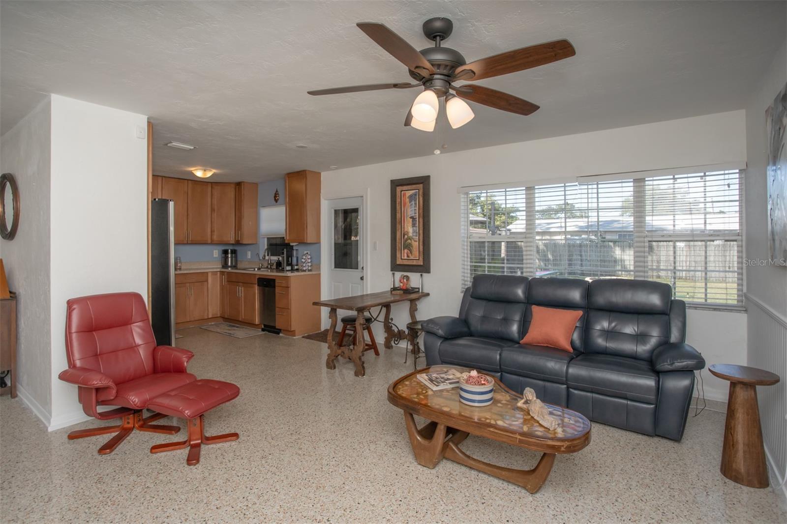 Image 3 of 25 For 6701 31st Avenue N