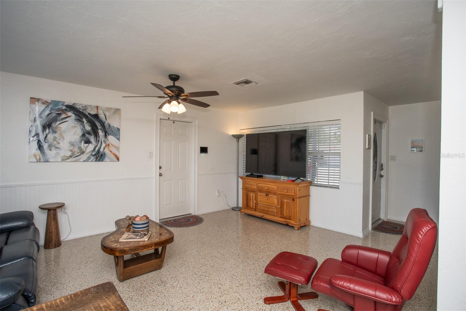 Image 4 of 25 For 6701 31st Avenue N