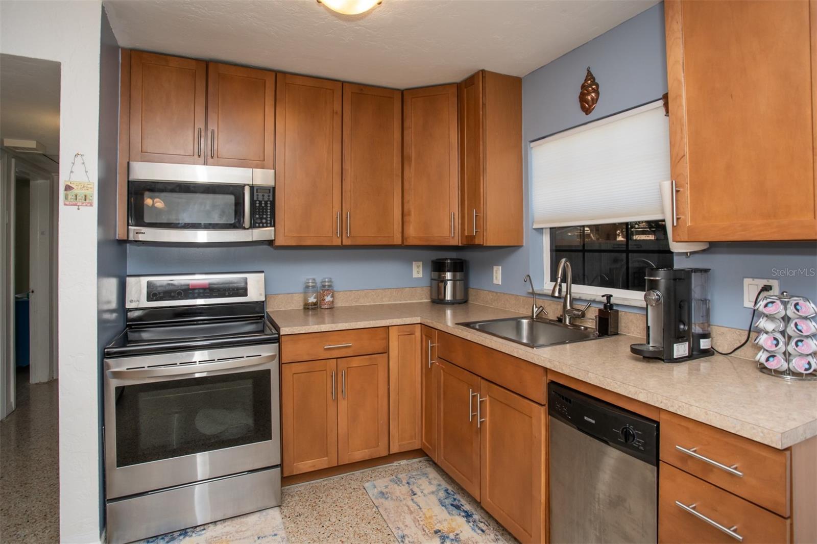 Image 8 of 25 For 6701 31st Avenue N