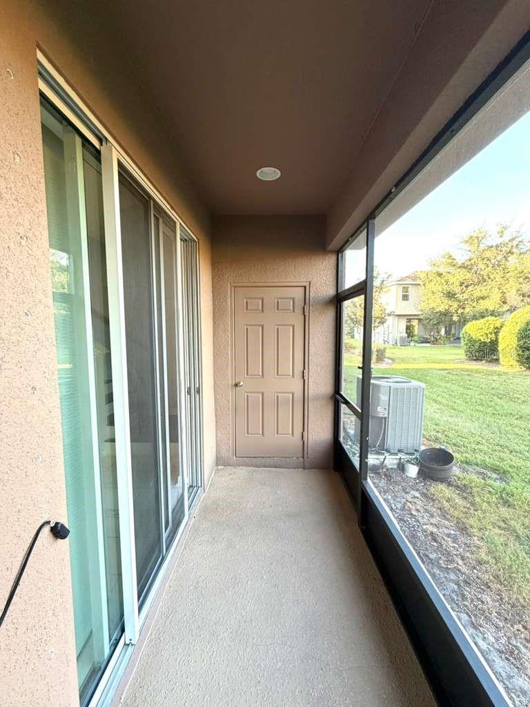 Image 17 of 24 For 7011 White Treetop Place