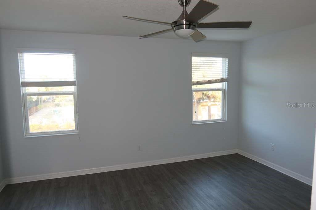 Image 7 of 24 For 7011 White Treetop Place