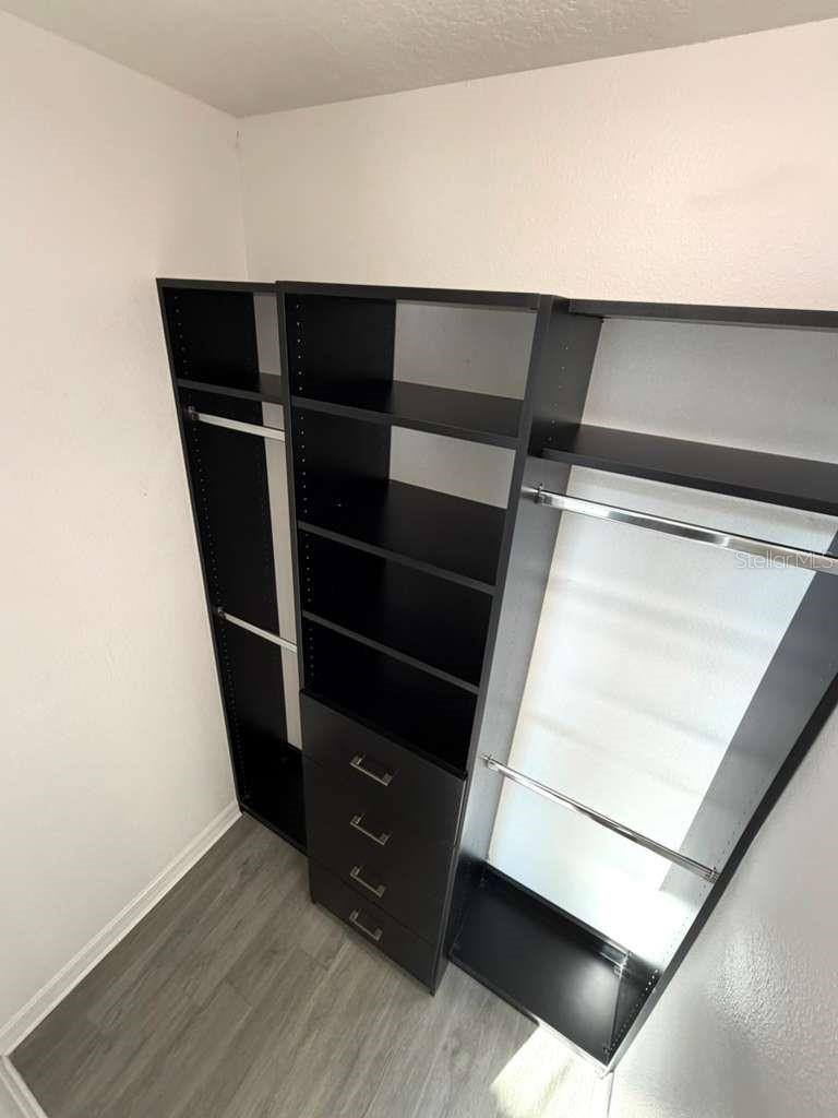 Image 9 of 24 For 7011 White Treetop Place