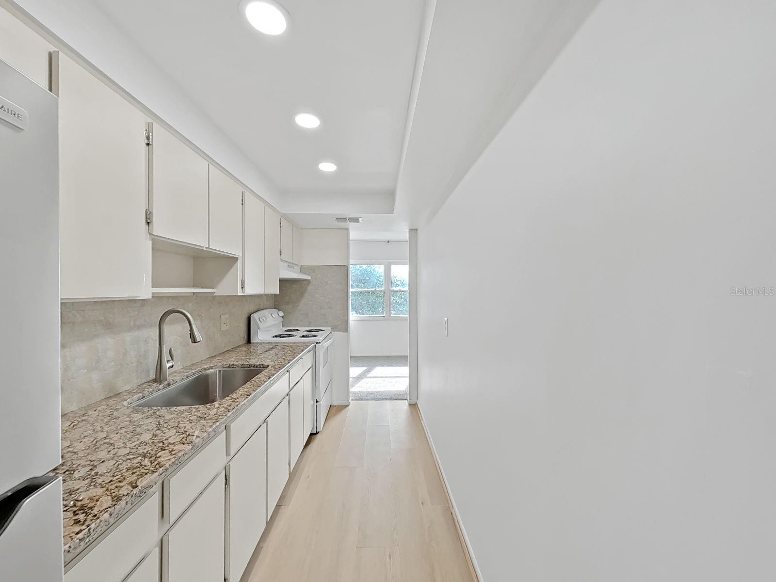 Image 14 of 28 For 5060 76th Avenue N 409