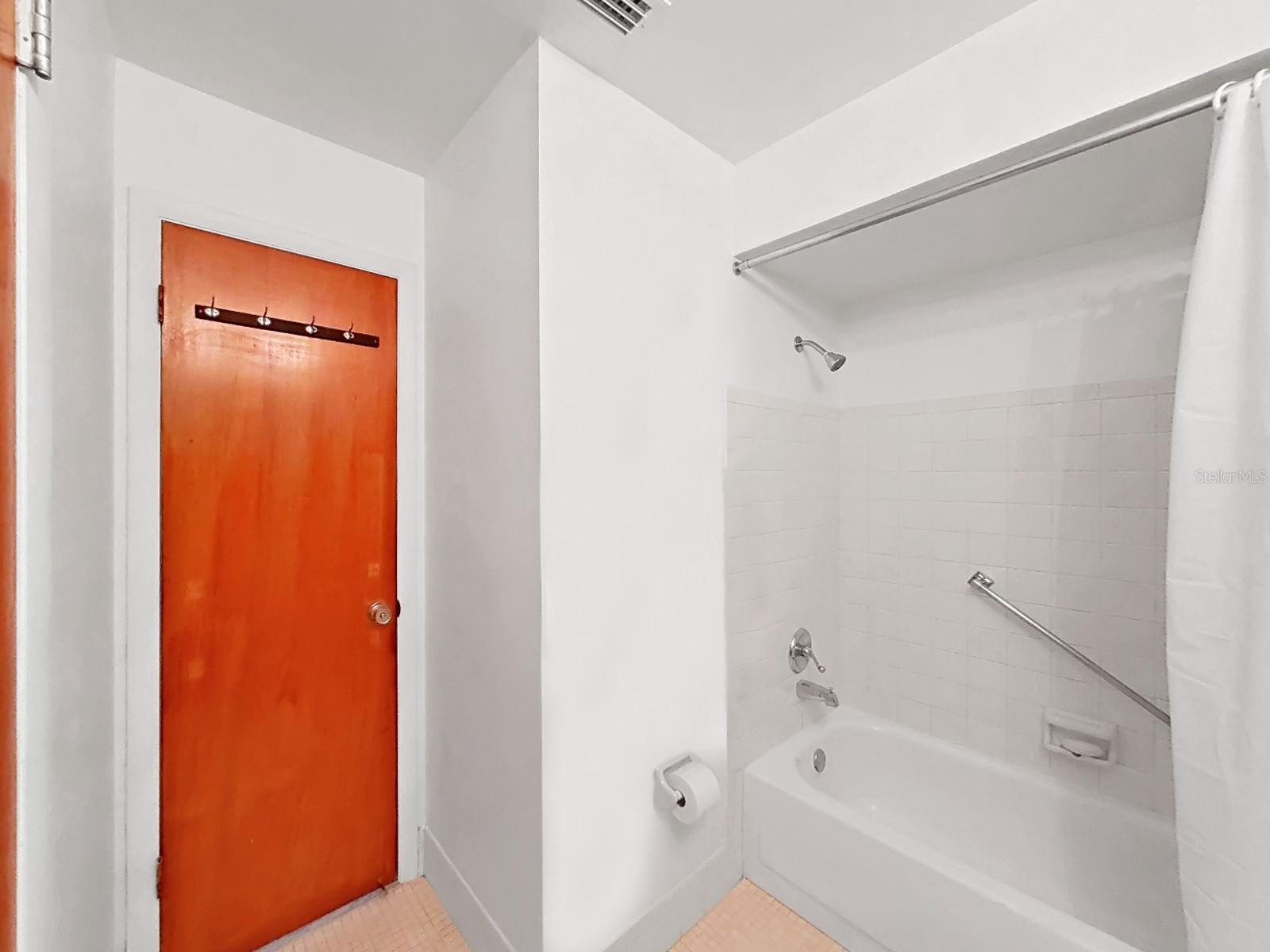 Image 17 of 28 For 5060 76th Avenue N 409