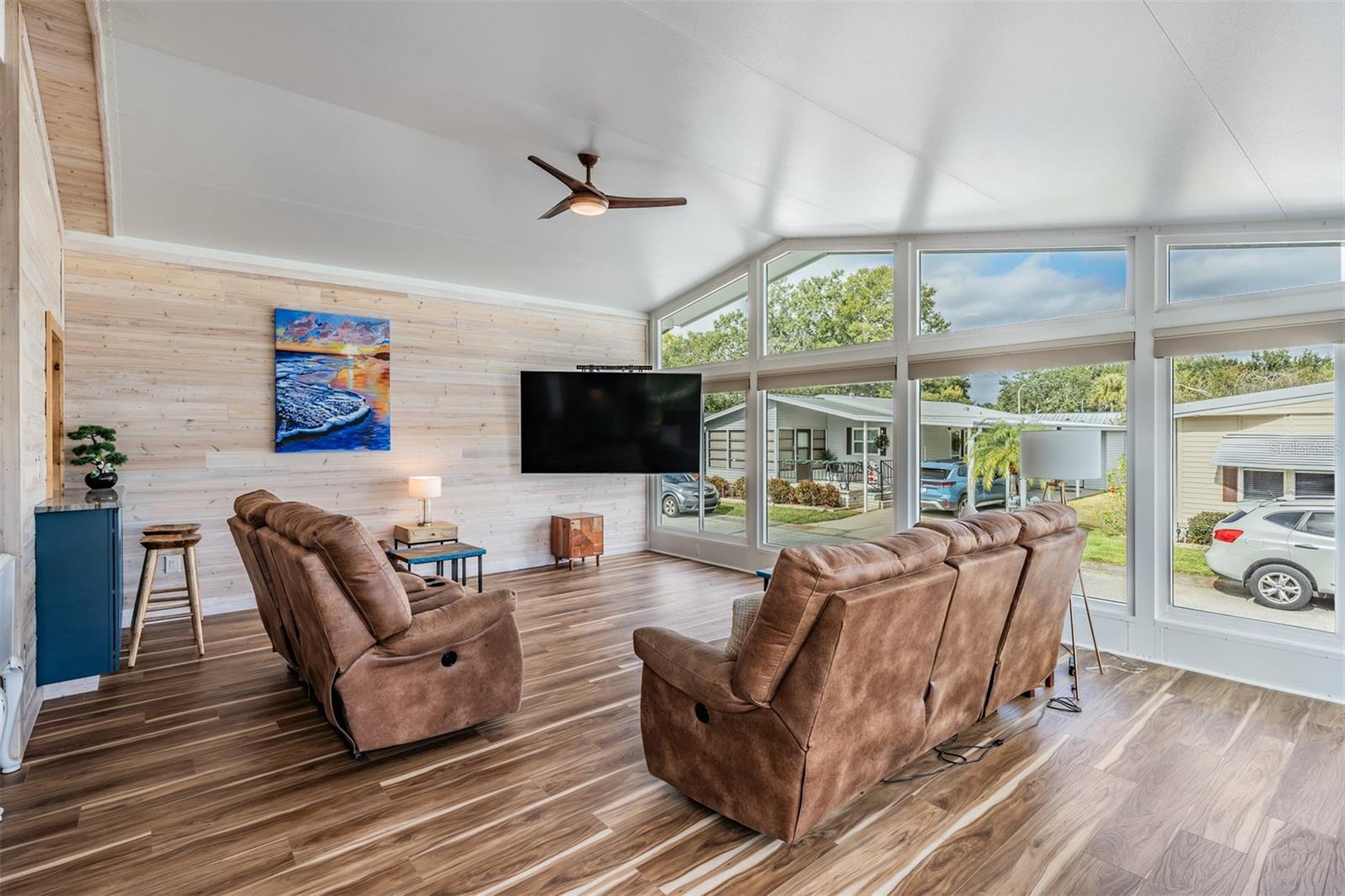 Image 5 of 48 For 138 Blue Marlin Drive