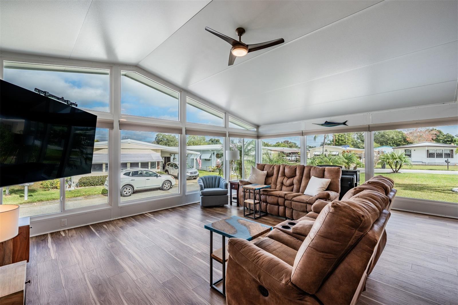 Image 6 of 48 For 138 Blue Marlin Drive