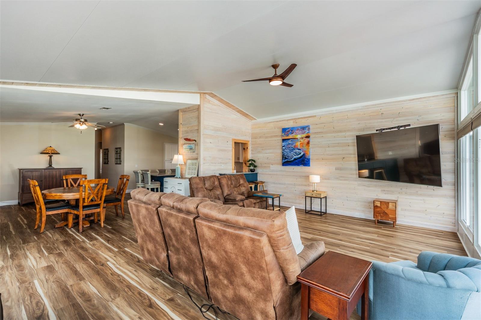 Image 7 of 48 For 138 Blue Marlin Drive