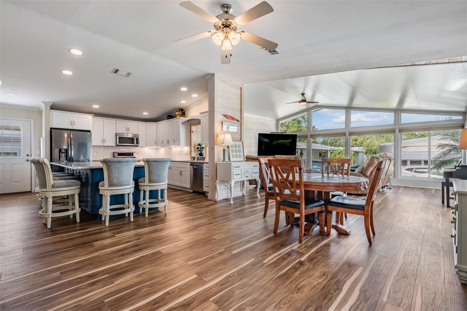 Image 9 of 48 For 138 Blue Marlin Drive