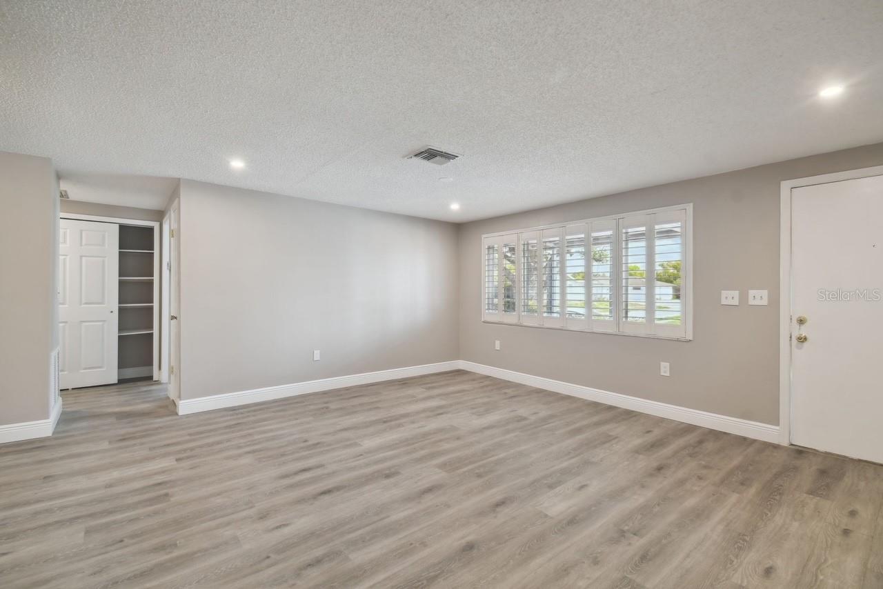 Image 5 of 45 For 7721 Heather Street