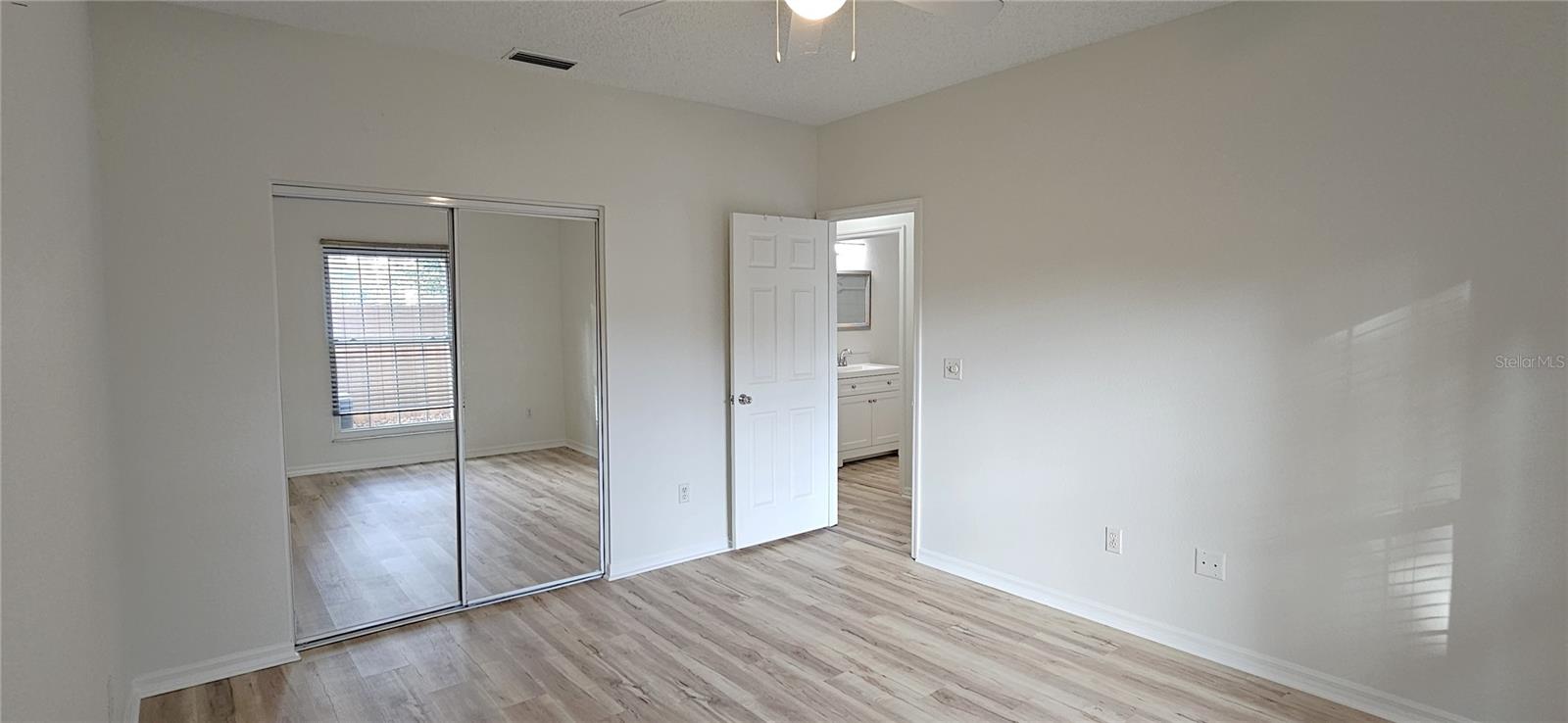 Image 19 of 27 For 2736 Penzance Street