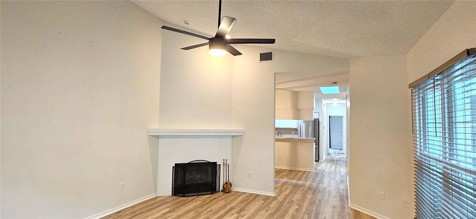 Image 5 of 27 For 2736 Penzance Street