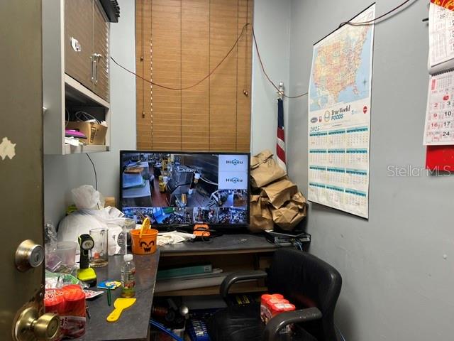 Image 17 of 19 For 9400 State Road 52