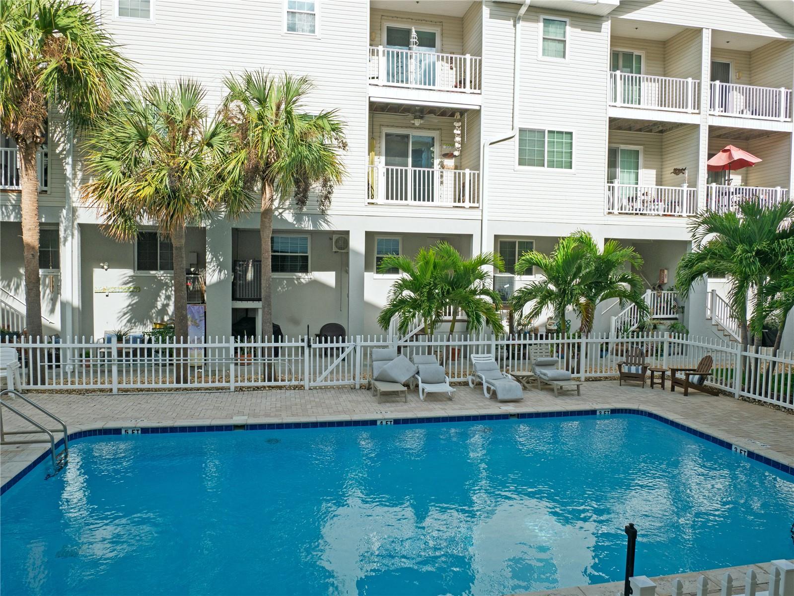 Image 35 of 42 For 15473 Gulf Boulevard