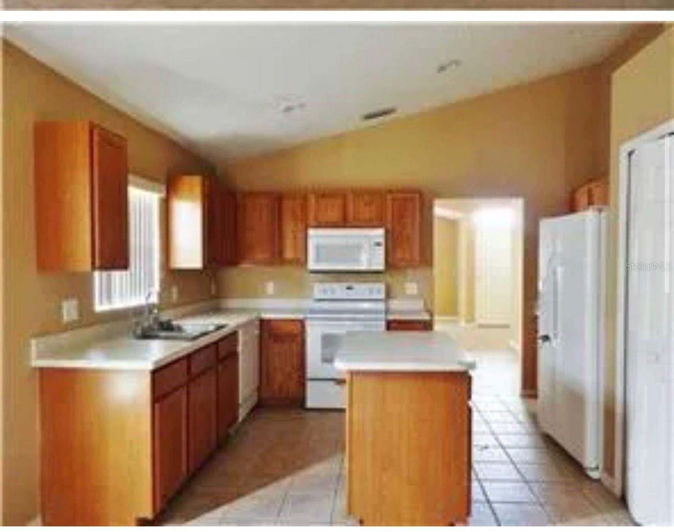 Image 3 of 14 For 855 Brayton Lane